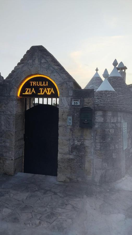 Trulli Di Zia Tata Guest House โลโกโรตอนโด ภายนอก รูปภาพ