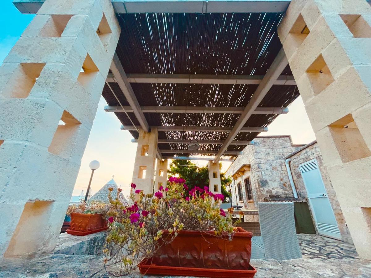 Trulli Di Zia Tata Guest House โลโกโรตอนโด ภายนอก รูปภาพ