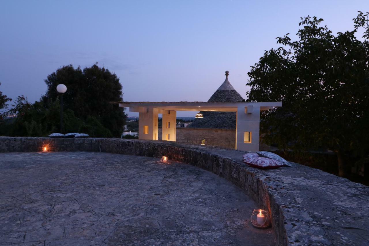 Trulli Di Zia Tata Guest House โลโกโรตอนโด ภายนอก รูปภาพ